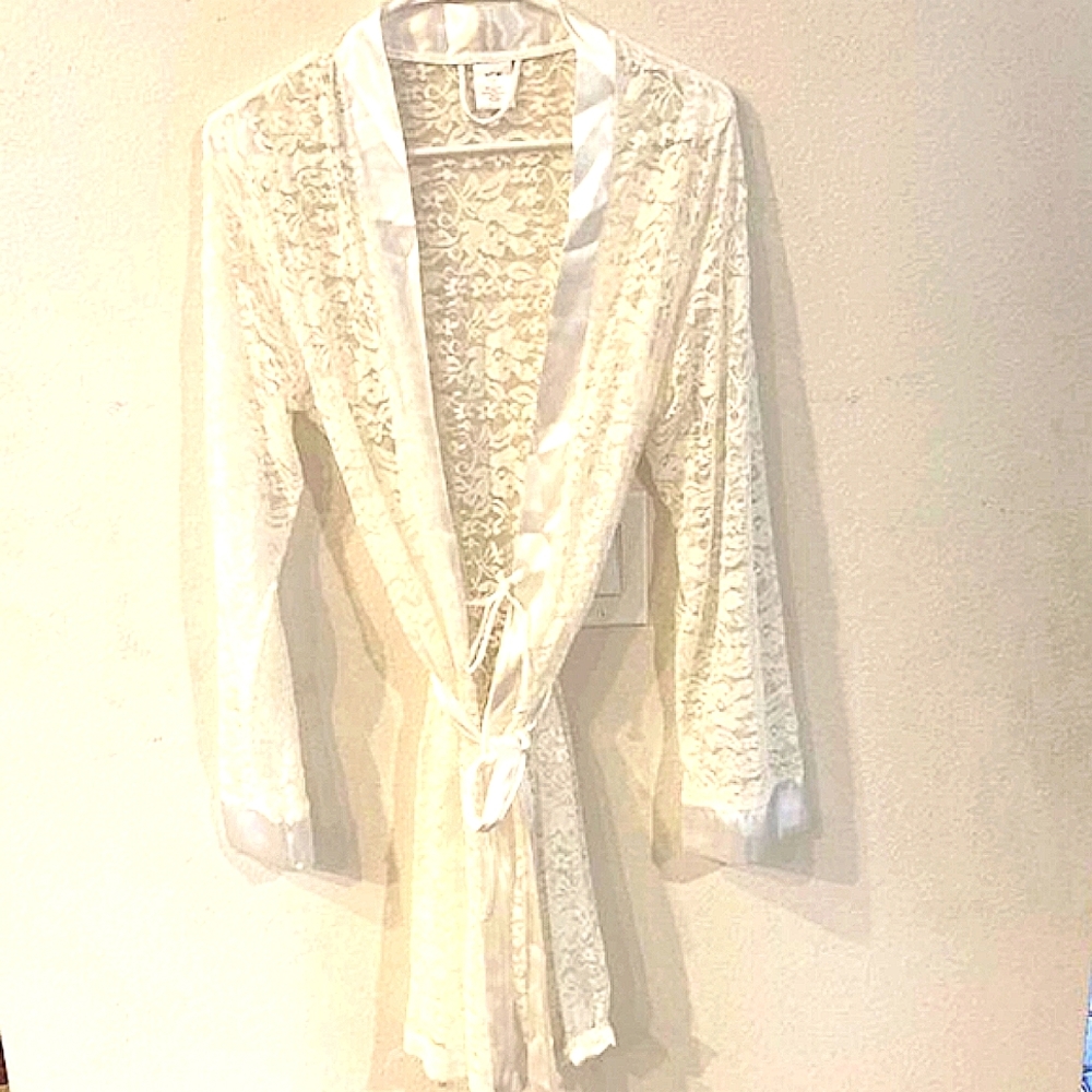 Apt 9 Lace Robe Large